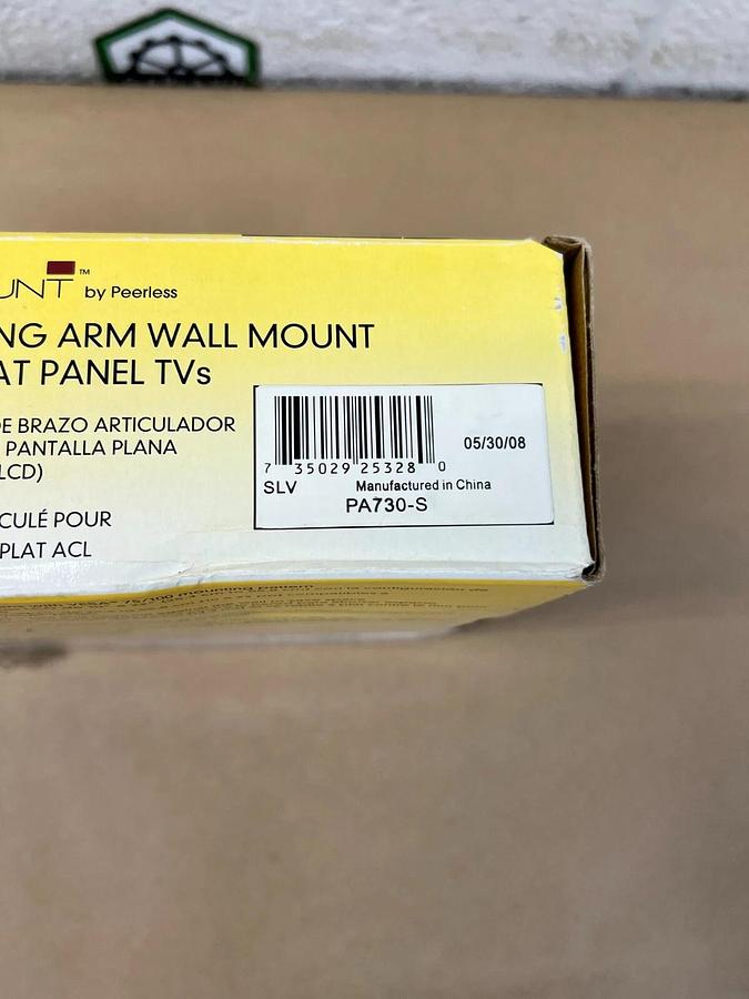 Peerless PA730-S Articulating Arm Wall Mount for LCD Flat Panel TVs 10”-22”