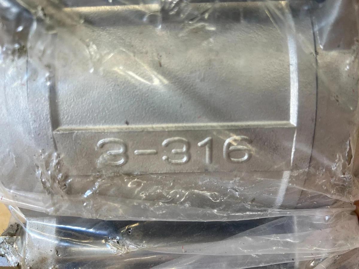 Used 4” Stainless Steel Ball Valve 26919824, 100 WOG, 3-316