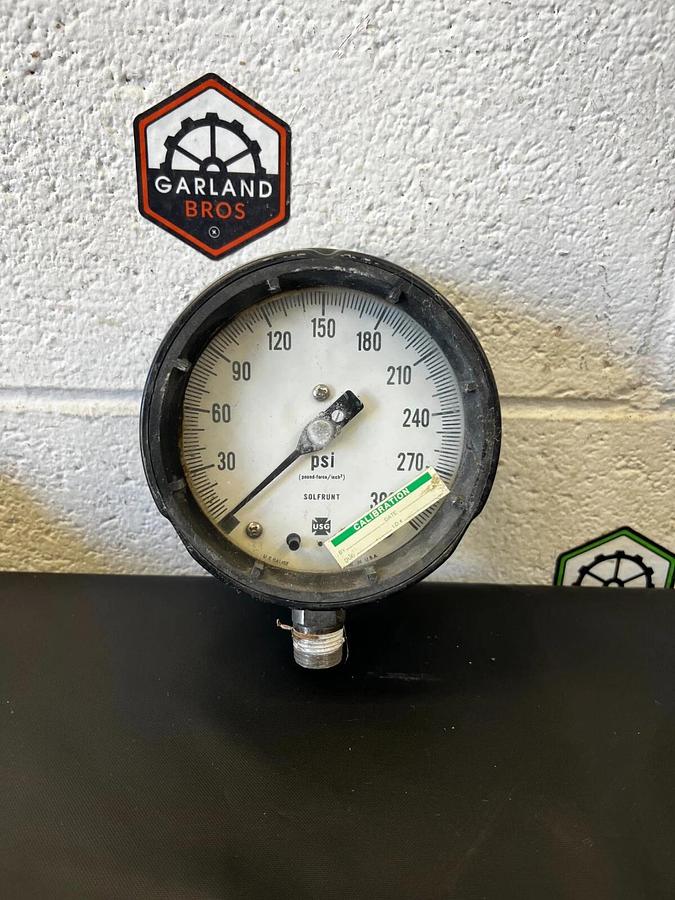 Used USG Pressure Gauge 300 PSI