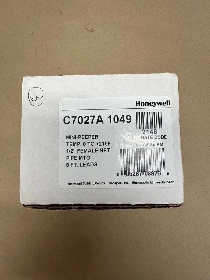 Honeywell C7027A 1049 Flame Detector Sensor *NEW*