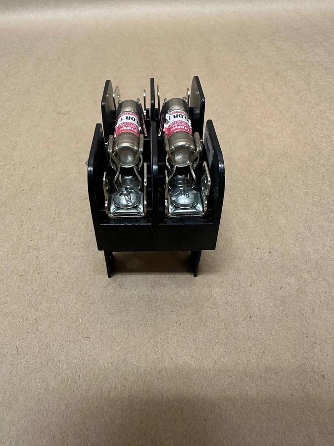 Used ACME Transformer E52283 Fuse Holder w/ Littelfuse KLDR 1 Fuses