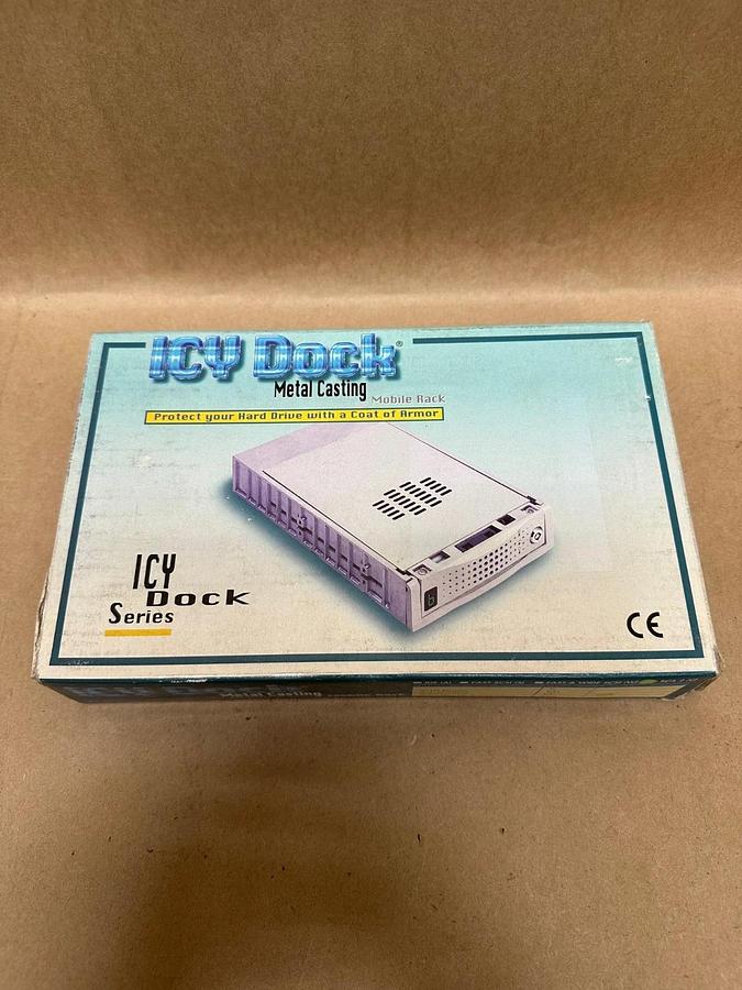 Used ICY Dock SCA 2 Metal Casting Mobile Rack w/ Fail Alarm *NEW*