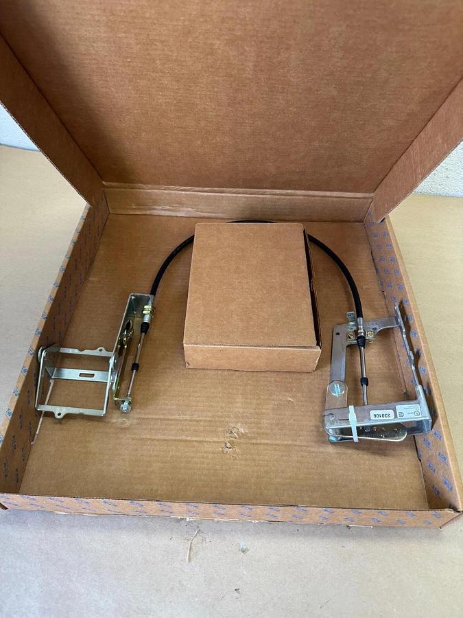 Used Eaton EHMFS04 Operator Flexible Circuit Breaker Shaft Handle *NEW*