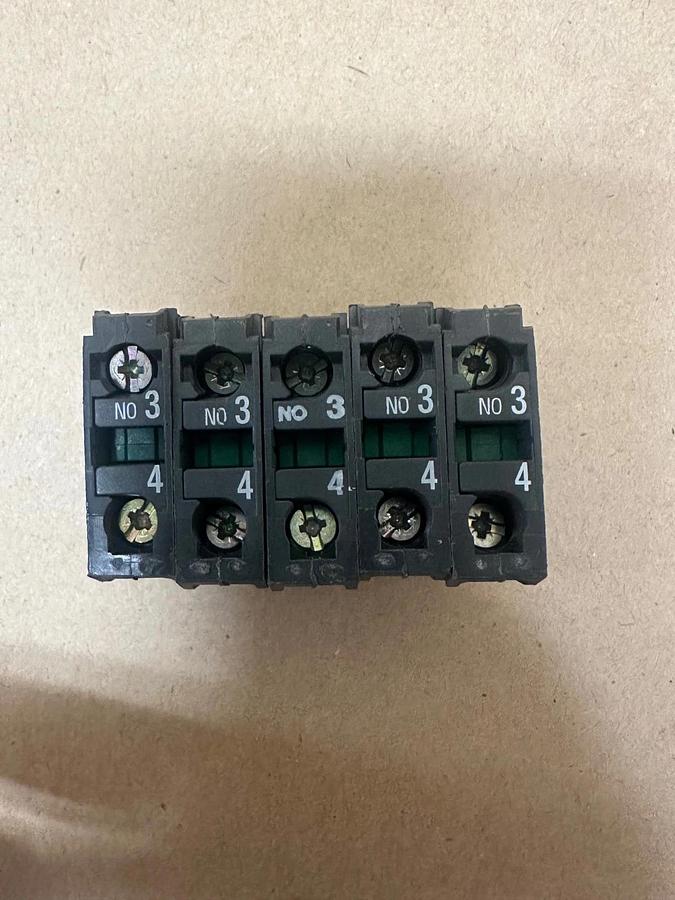 Used Schneider Electric/ Telemecanique ZBE-101 Contact Block - Lot of 5