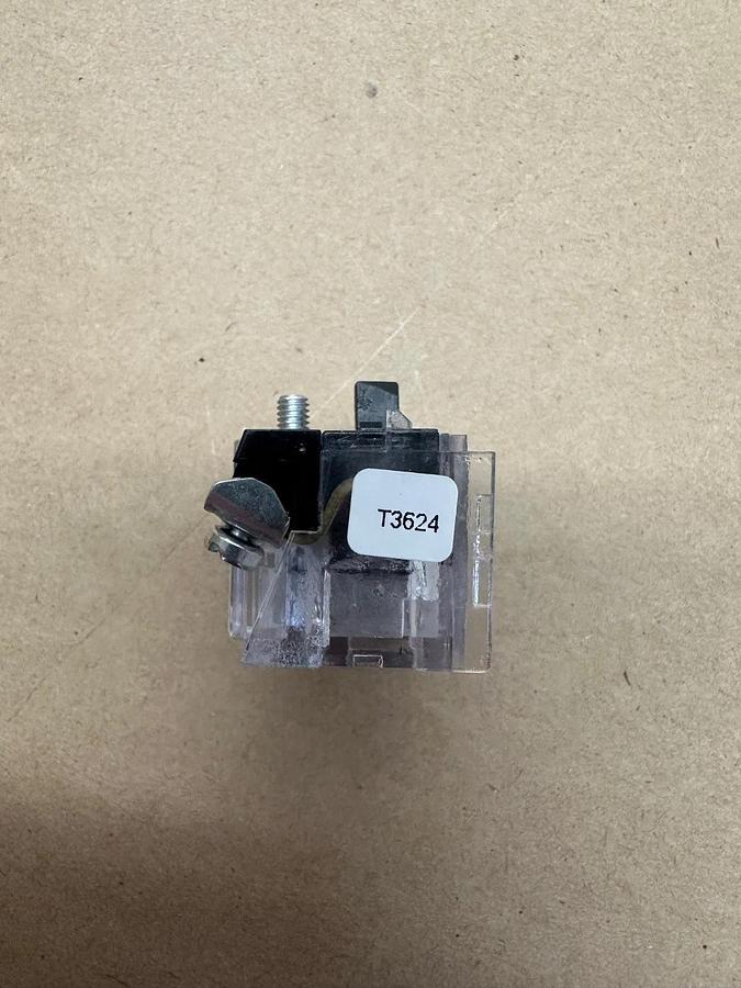 Used Eaton HT8B Contact Block, Lot of 3 *NEW*