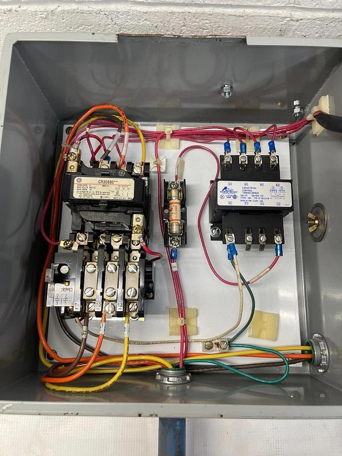 Used Weizmann Type 12 + 13 Enclosure w/ GE Heavy Duty Safety Switch