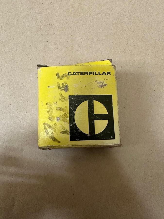 Used CAT 089896 Valve *NEW*
