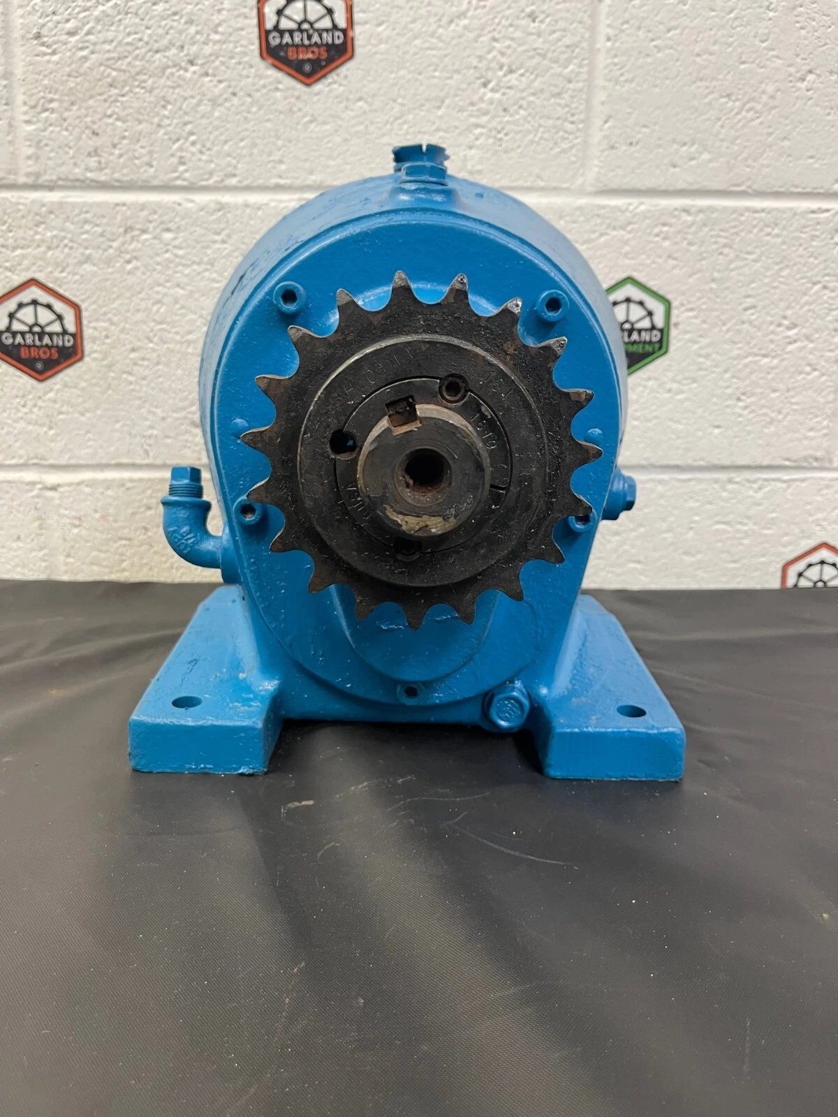 Used IPTS HQD-C-56C Helical Speed Reducer Ratio 53.030:1