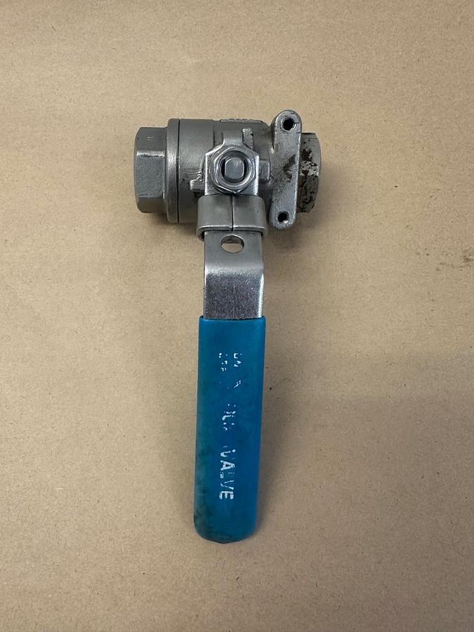 Used Duravalve 1000 WOG CF8M 2 Way 1” Ball Valve