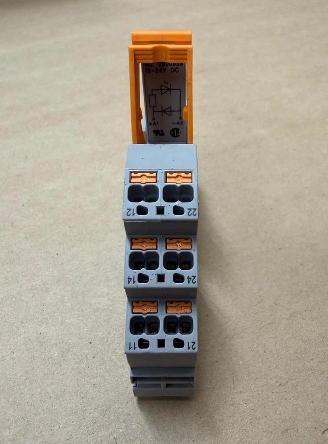 Used Phoenix Contact RIF-1-RPT-LDP-24DC/2x21/FG Relay Module