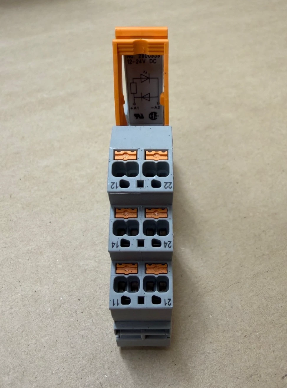 Used Phoenix Contact RIF-1-RPT-LDP-24DC/2x21/FG Relay Module