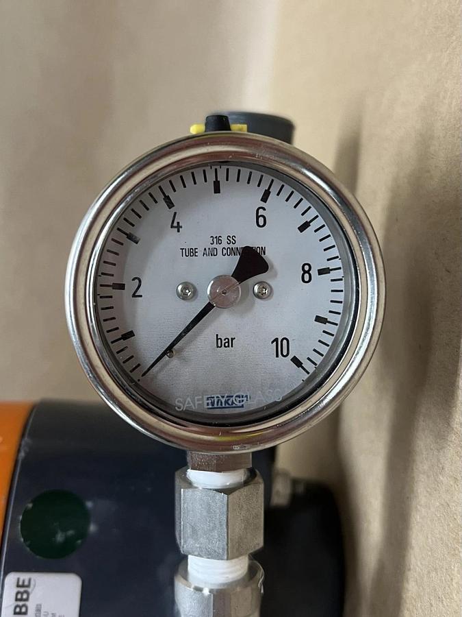 Used Stübbe DMV765 PN/DN 10/25 Pressure Reducing Valve w/ WIKA Pressure Gauge (0-10)