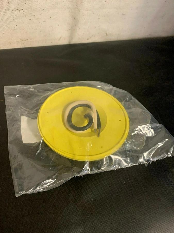 Used Shat-R-Shield Watertite Lampholder 1301520021