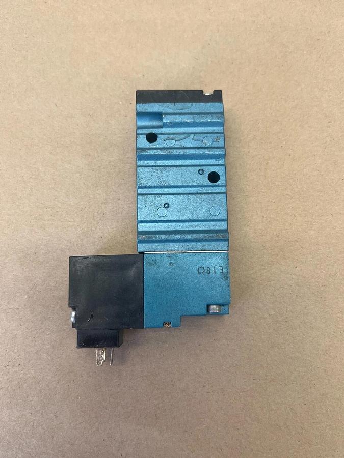 Used MAC 52A-11-B0A-DM-DFBJ-1KA Solenoid Valve