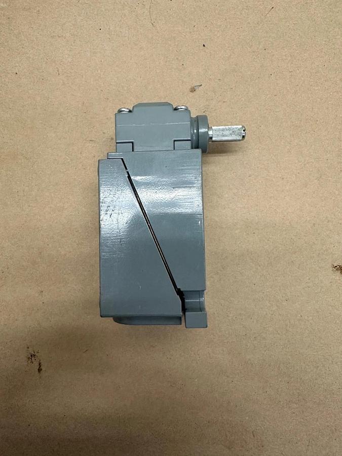 Used Allen Bradley 802T-AP Limit Switch