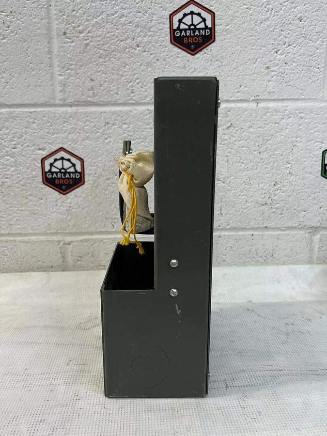 Used Cutler Hammer EJBS-51 120/208 Volts, UNI-BUS Tap box, 100 Amps, 3 PH