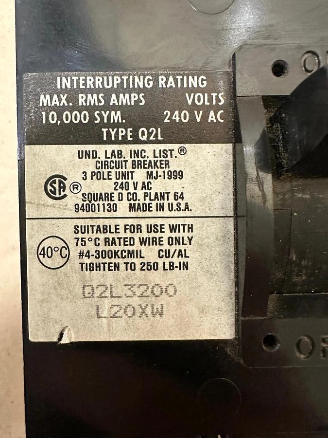 Used Square D Q2L3200 L20XW 200A 3 Pole Circuit Breaker