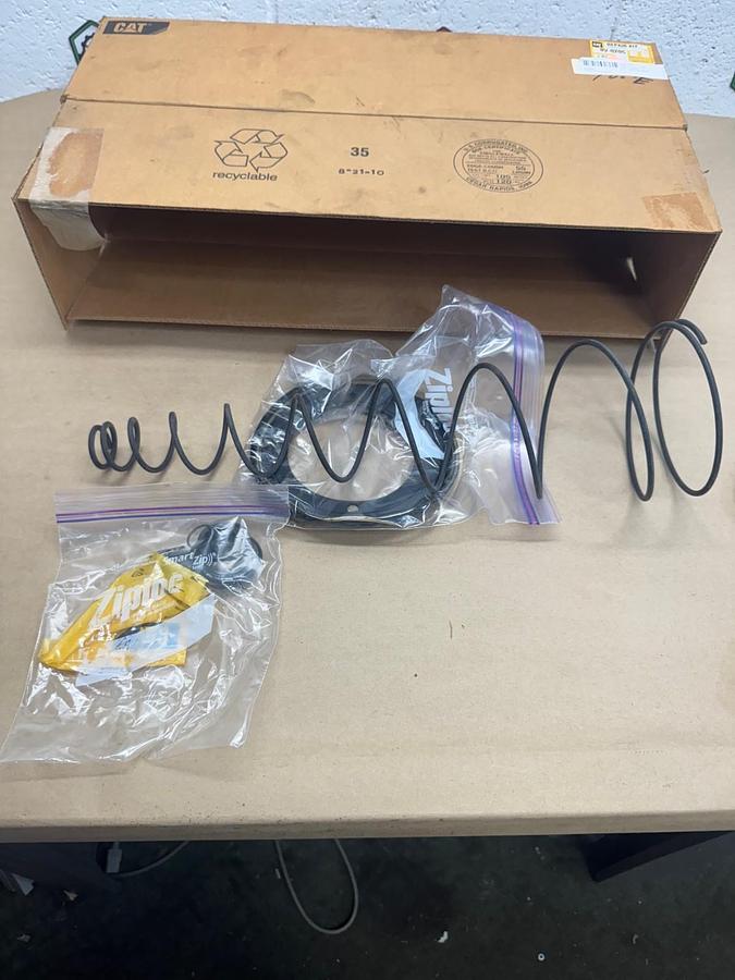 Used CAT 9V-0205 Cylinder Repair Kit *NEW*