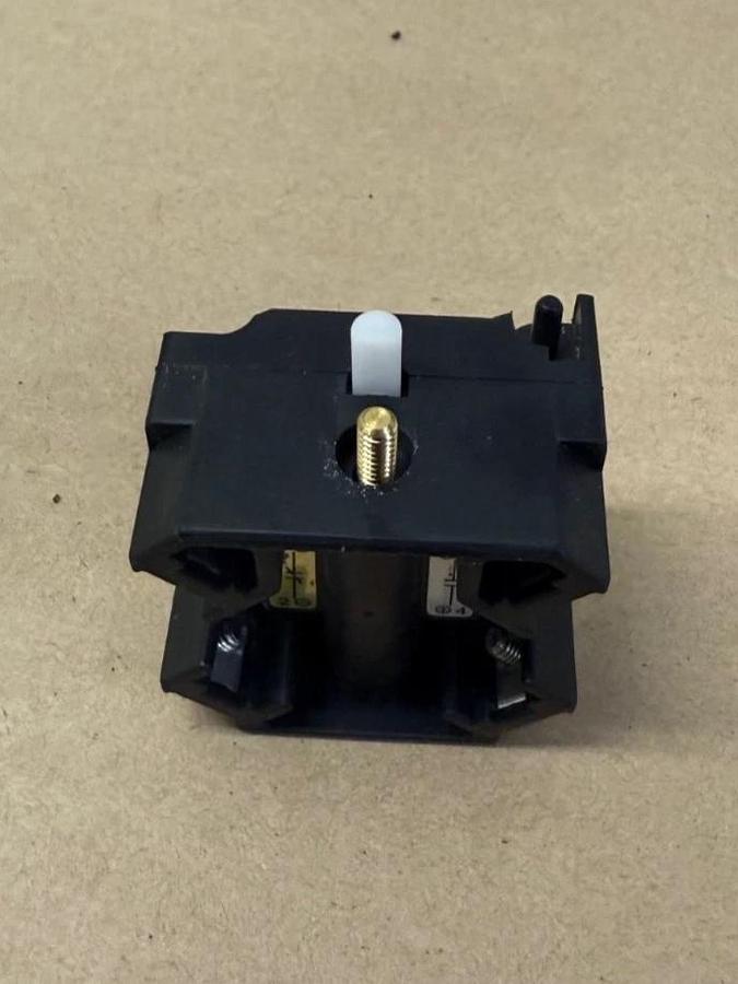 Used Square D 9001KA51 Sealed Contact Switch