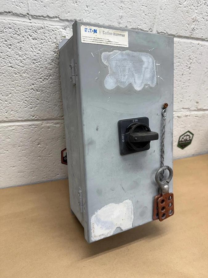 Used Eaton Cutler-Hammer DR3080UD Rotary Disconnect Switch, 80 A, 600V, 60 Hz