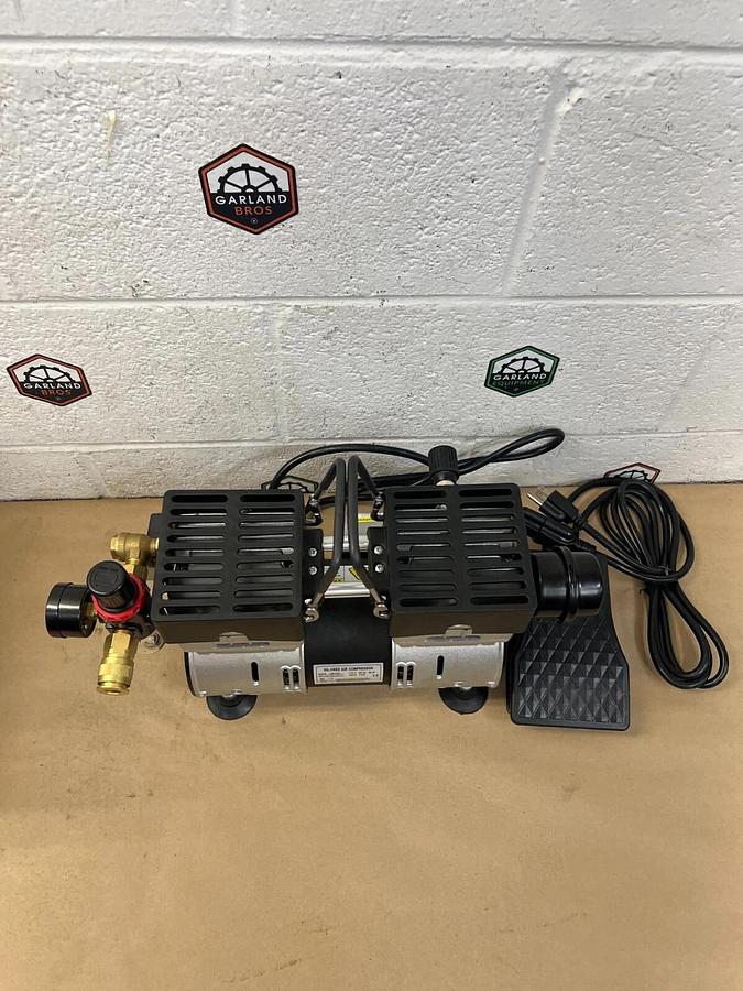 California Air Tools CAT-10TL 110V Oil Free Air Compressor