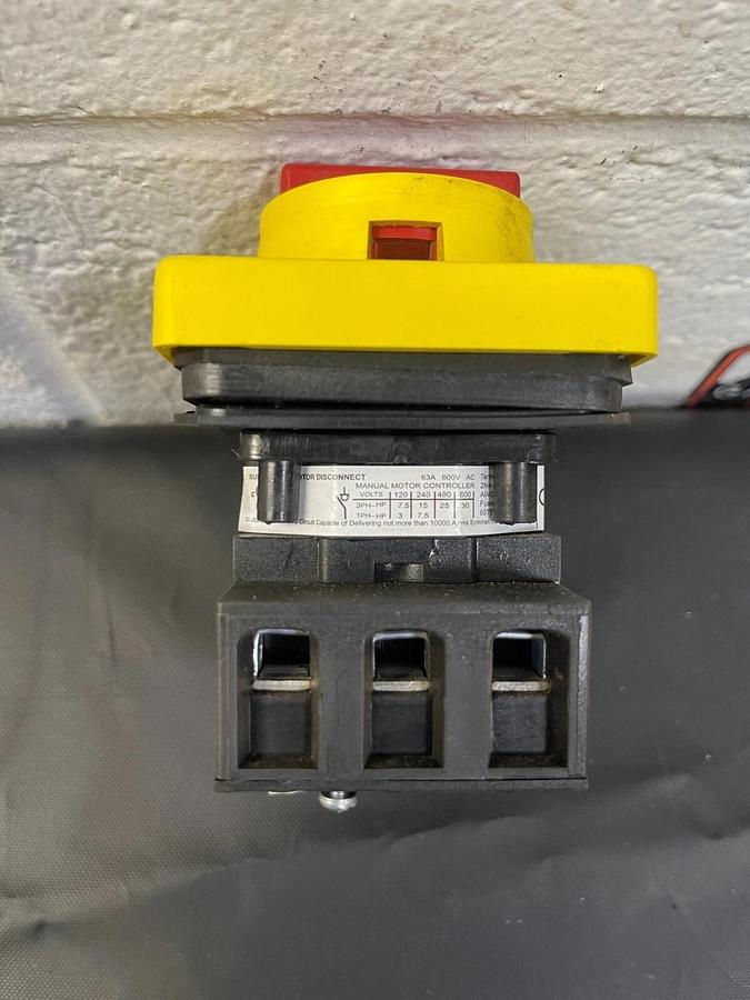 Used C3 Controls DDS2-360 Door Mount, Non-Fused Disconnect Switch