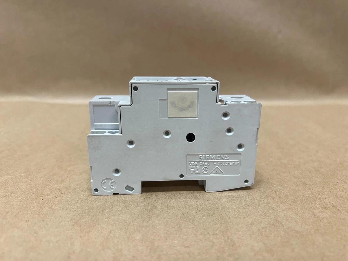 Used Siemens 5SX21 C2, 230/400V Circuit Breaker, 5SX9100HS Auxiliary Contact Lot of 3