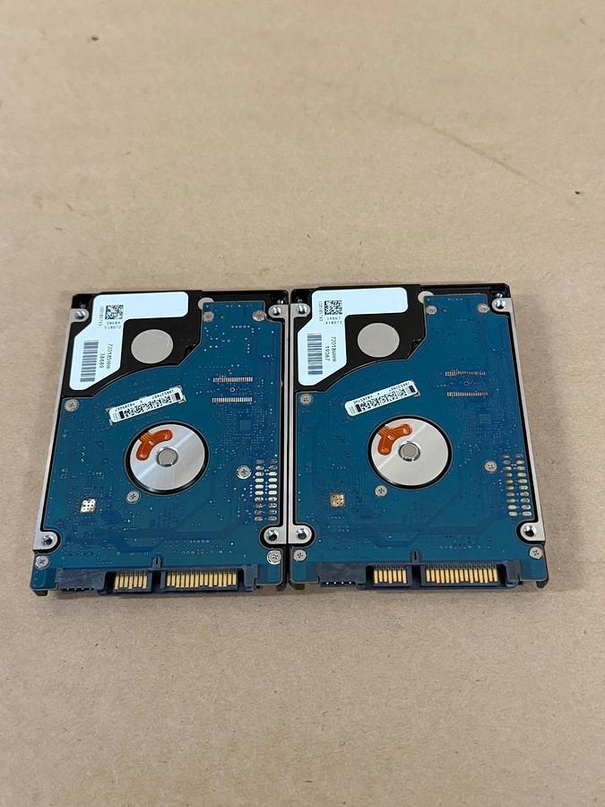 Used Seagate ST9250410AS Momentus 7200.4 - Lot of 2