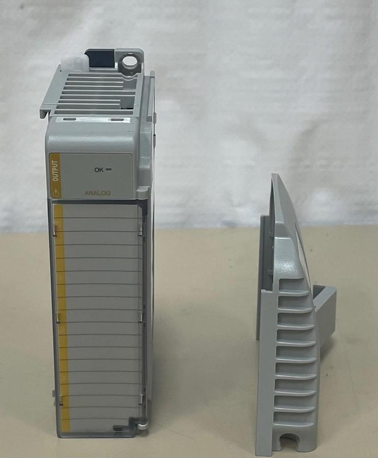 Used Allen Bradley 1769-OF4, 4 Channel Output Module, Compact I/O w/ 1769-ECR