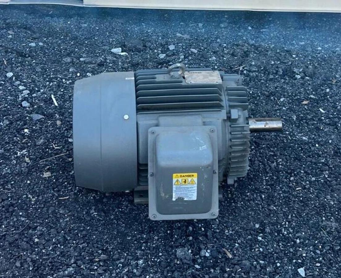 Used Toshiba 0254FTSA21A-P Hi Efficiency Motor Epact-CT 230/460V 18.5kw 25HP 1760RPM
