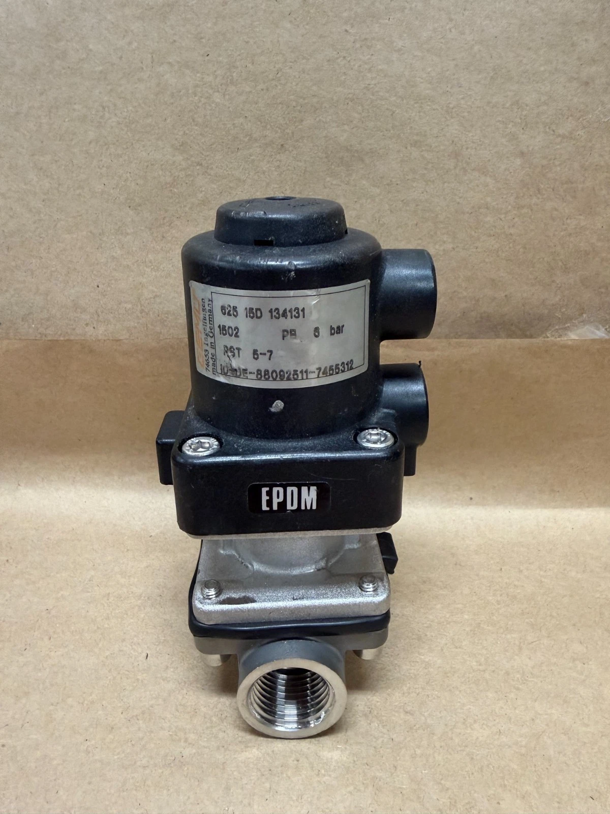 Used GEMU 625 15D 134131 Pneumatic 2-Way Diaphragm Valve