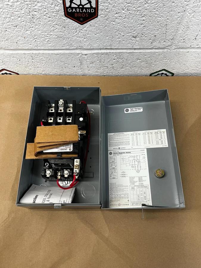 Used General Electric CR306B104 Magnetic Starter NEMA Size 0, 3 Pole Type 1 Enclosure