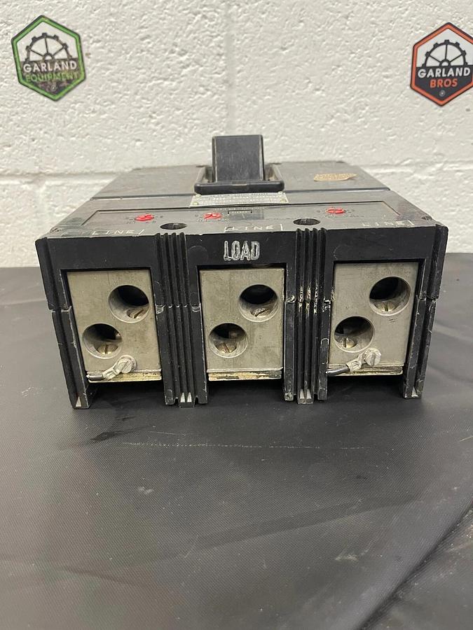 Used Westinghouse 51E-1225 AB DE-ION Circuit Breaker, 500 Amp Rating, 600 VAC