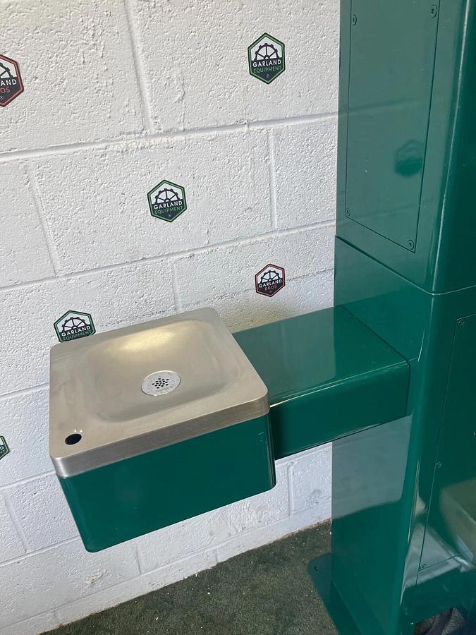 Used Global Industrial 761221GN Outdoor Bottle Filler, Drinking Fountain, Pet Station