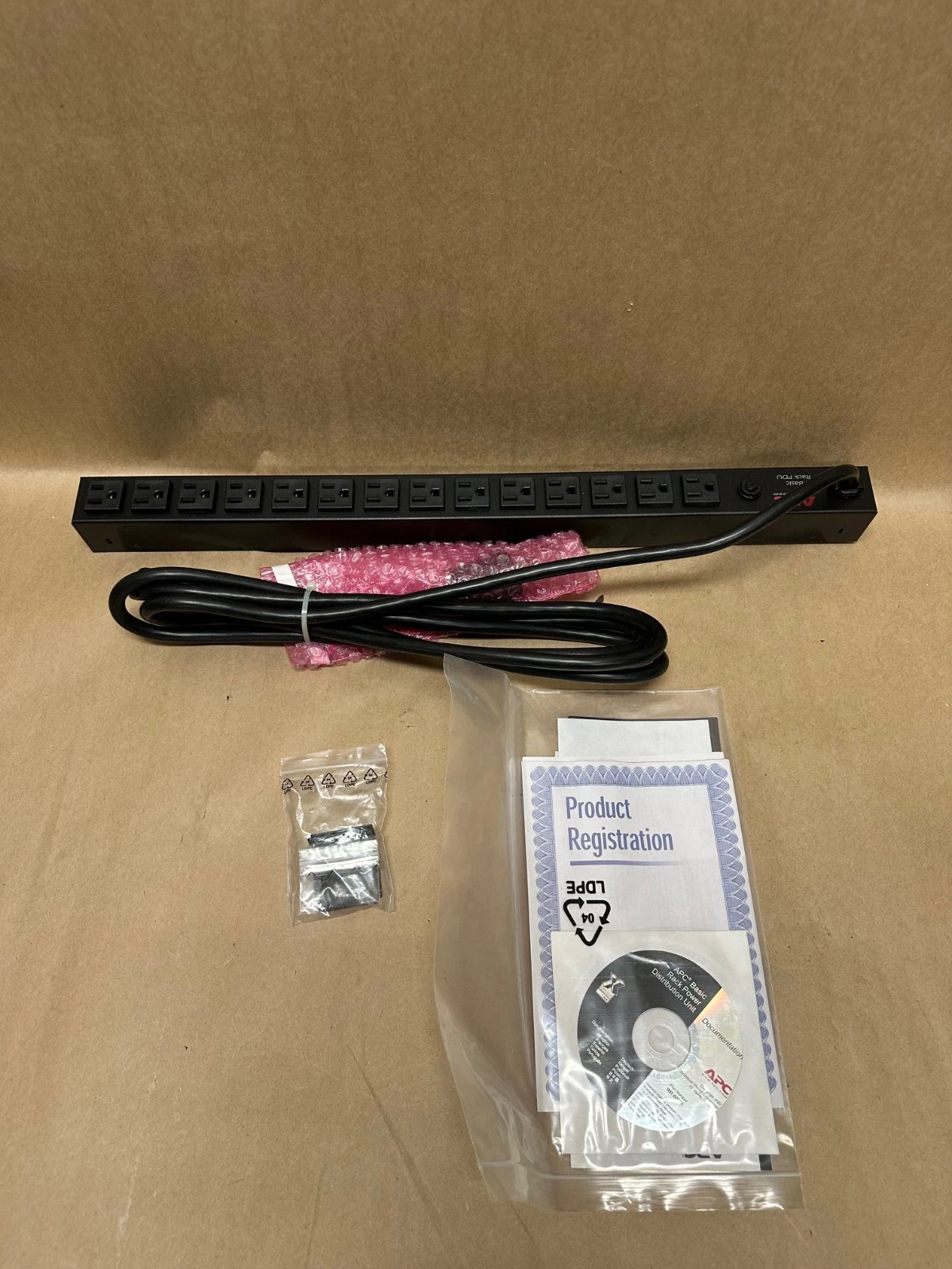 Used APC AP9551 Basic Rack-Mount PDU *NEW*