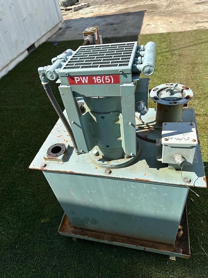 Used Baldor CM3611T 3Hp Motor @ 1750RPM w/ Parker Hydraulic Unit 40 Gal Tank