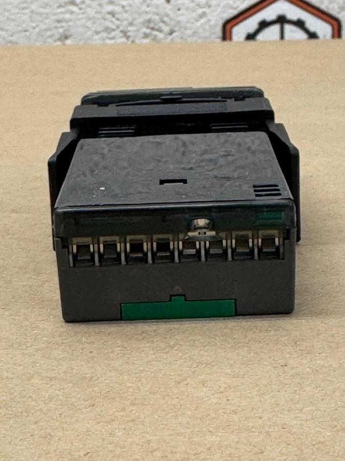 Used Cal Controls CAL-3200 Digital Temperature Controller