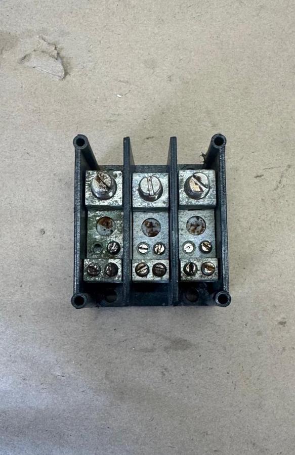 Used Allen Bradley 1492-PDM3141 Terminal Block