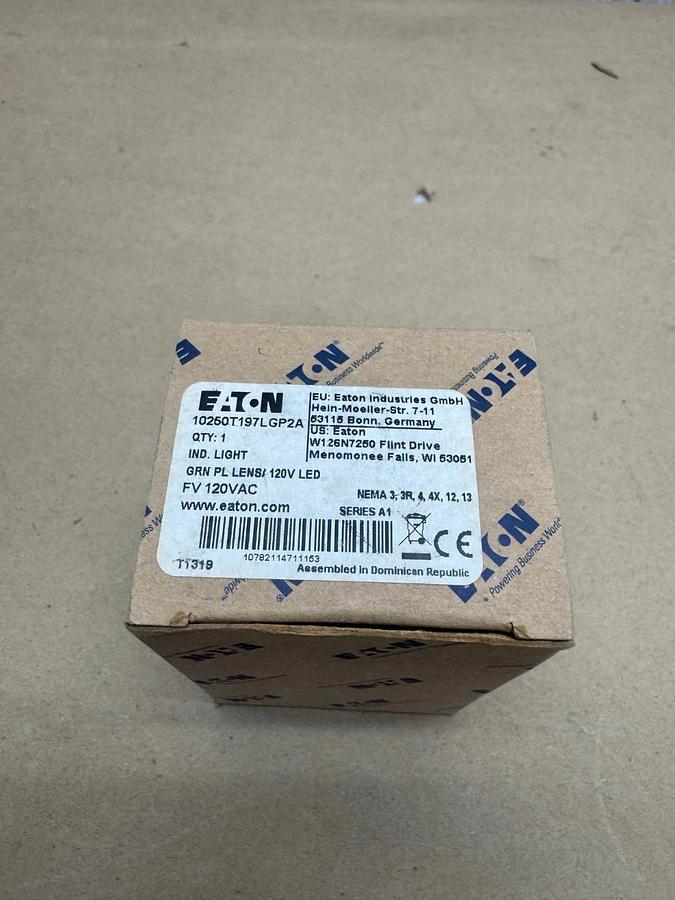 Eaton 10250T197LGP2A LED Light (Green) Plastic Lens *NEW*