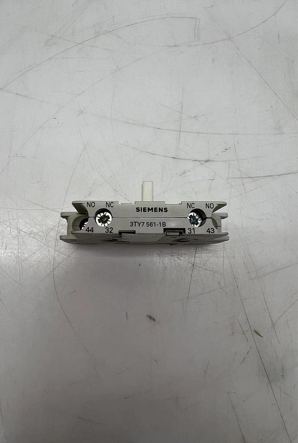 Used Siemens 3TY7561-1B Auxiliary Switch