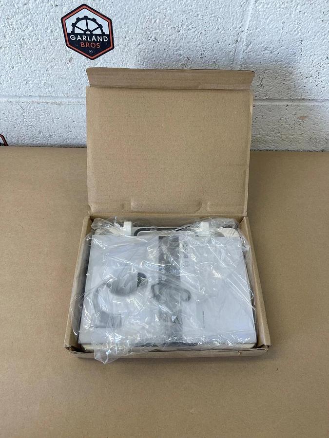 Bosch VGA-PEND-WPLATE Autodome Pendant Arm Wall Plate, 24 VAC