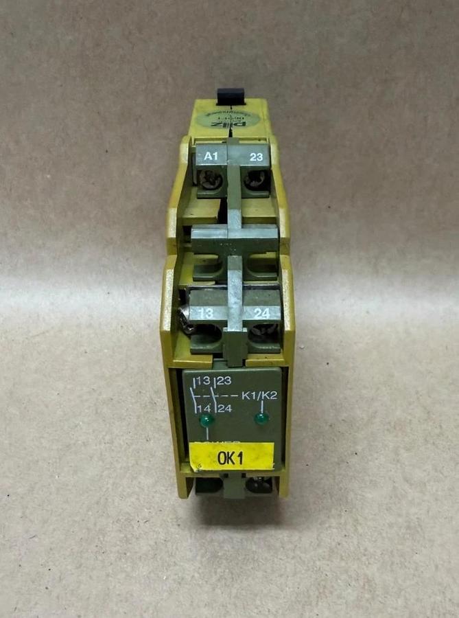 Used Pilz PNOZ Z 2S Safety Relay (675500)