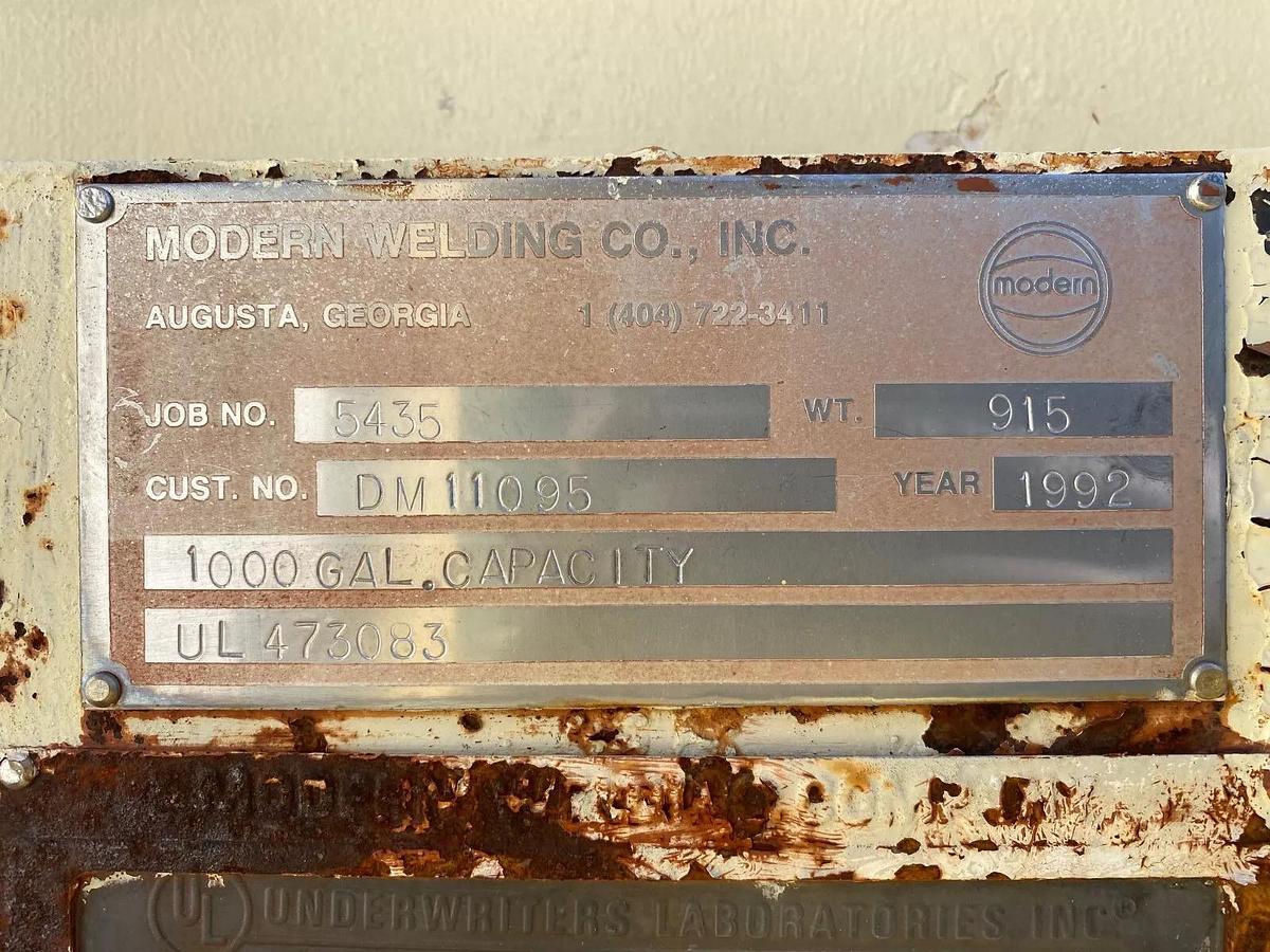 Used Modern Welding Co. 1000 Gallon Capacity Double Wall Above Ground Horizontal Tank