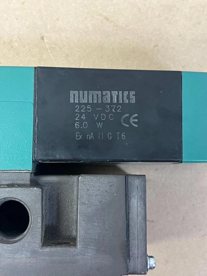 Used Numatics 225-372 24 VDC Solenoid Valve w/ Base