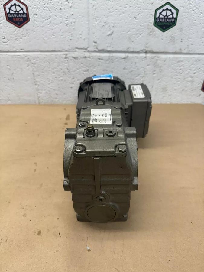 Used SEW Eurodrive SA47DRS71S4/DH Motor & Gearbox 1/2Hp, 60Hz, 1700RPM, 24.77:1 Ratio