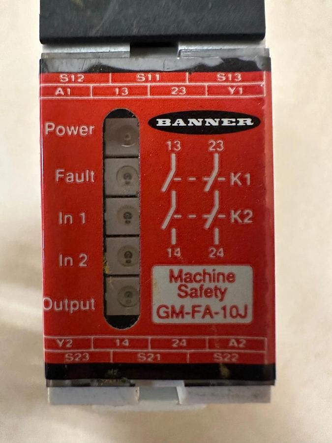Used Banner GM-FA-10J Gate Monitoring Safety Module