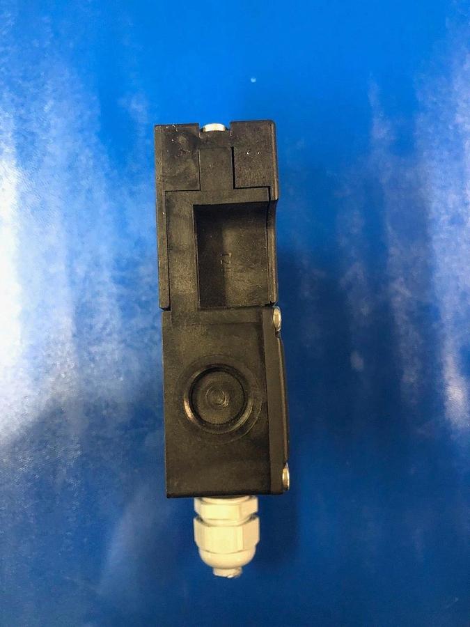 Used Schmersal AZM161SK-12/12rka-024 Safety Interlock Switch