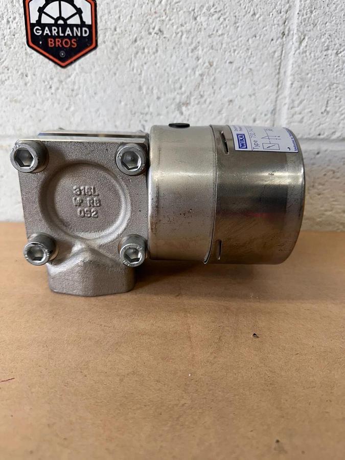WIKA - 732.14.100 - Pressure Gauge with Alarm Contacts, Max 100 bar