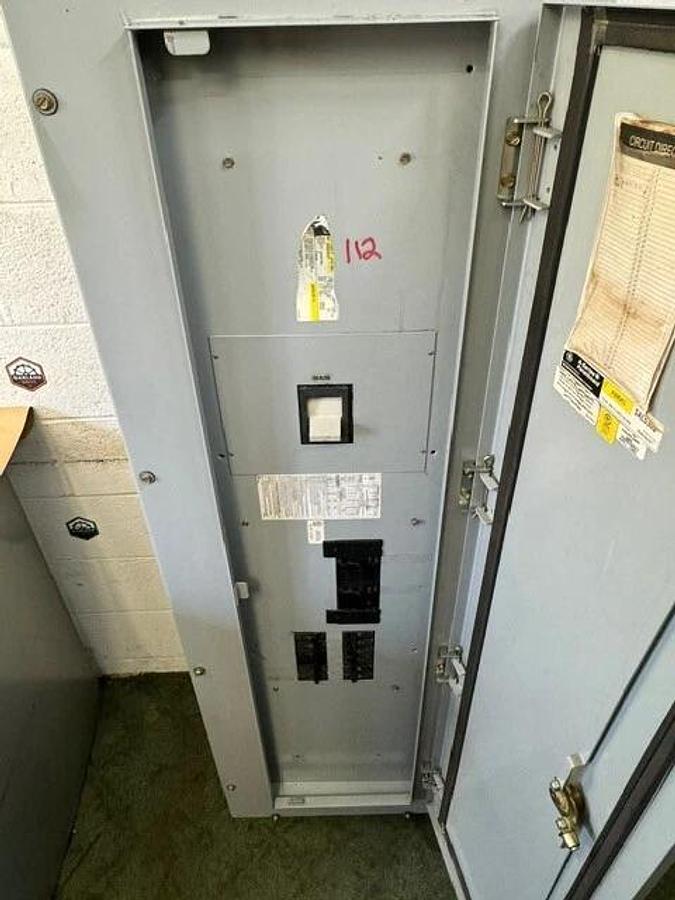 Used General Electric A-Series Panelboard AB643, GE TJD422400 400A Circuit Breaker