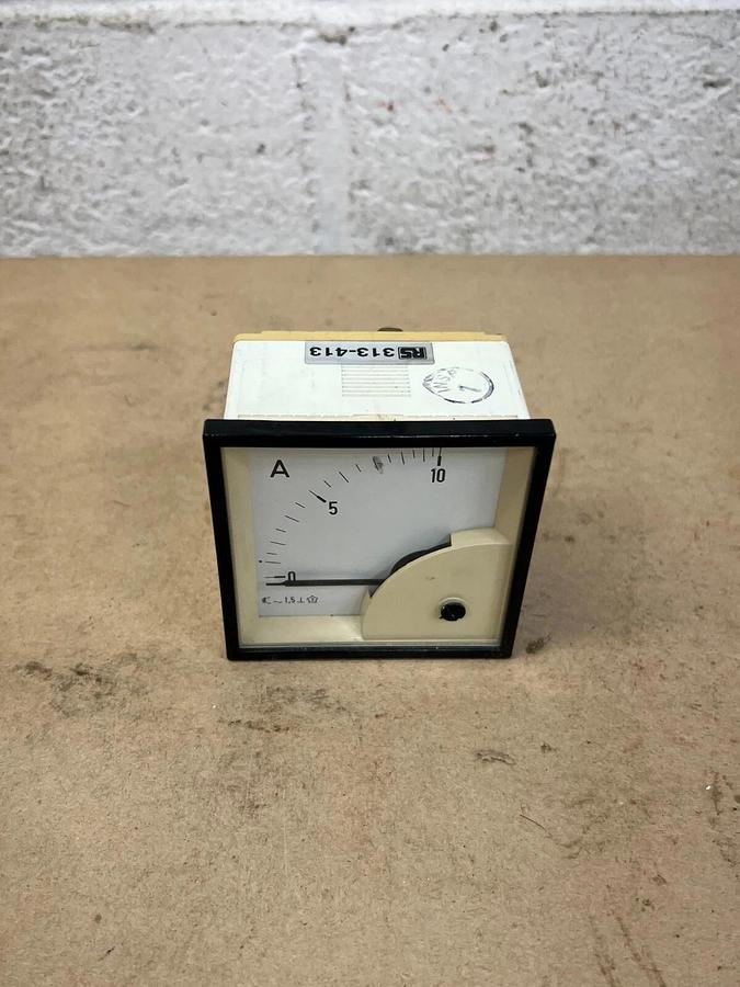 Used RS 313-413 Analog Voltmeter